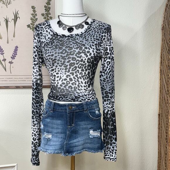Vintage 90s Y2k Black White Leopard Sheer Long Sleeve Top Gyaru Trashy Bimbo M - Picture 1 of 8